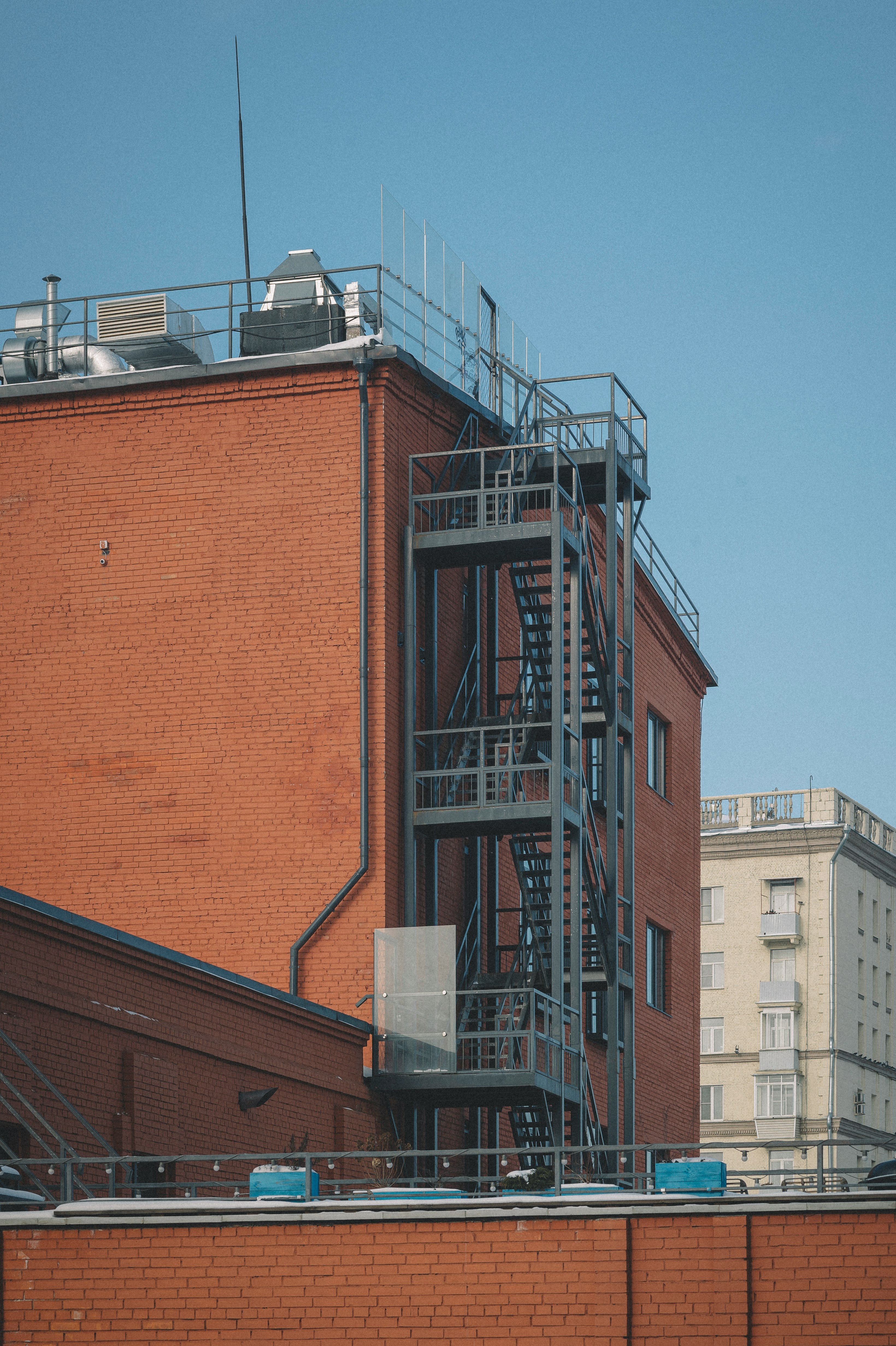 brown concrete building during daytime